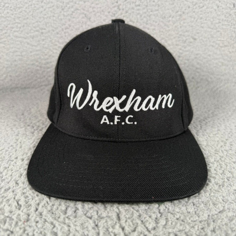 Wrexham AFC Cap Unisex One Size Black Wool Blend Futbol Soccer The Classics Logo